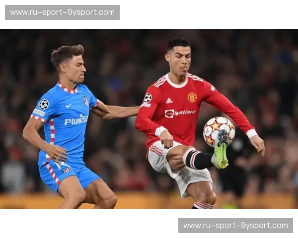 巅峰博弈：当“足球之都”遭遇“梦剧场”，大巴黎与曼联的宿命对决